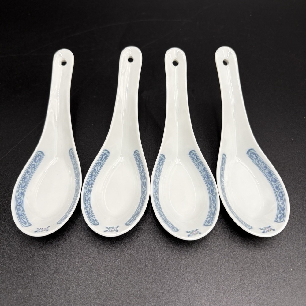 Vintage Chinese Blue Leaf Flower Porcelain Soup Spoons Blue‎ White Set of 4